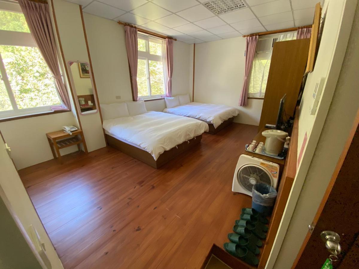 Lu-Lin B&B Wufeng  Buitenkant foto
