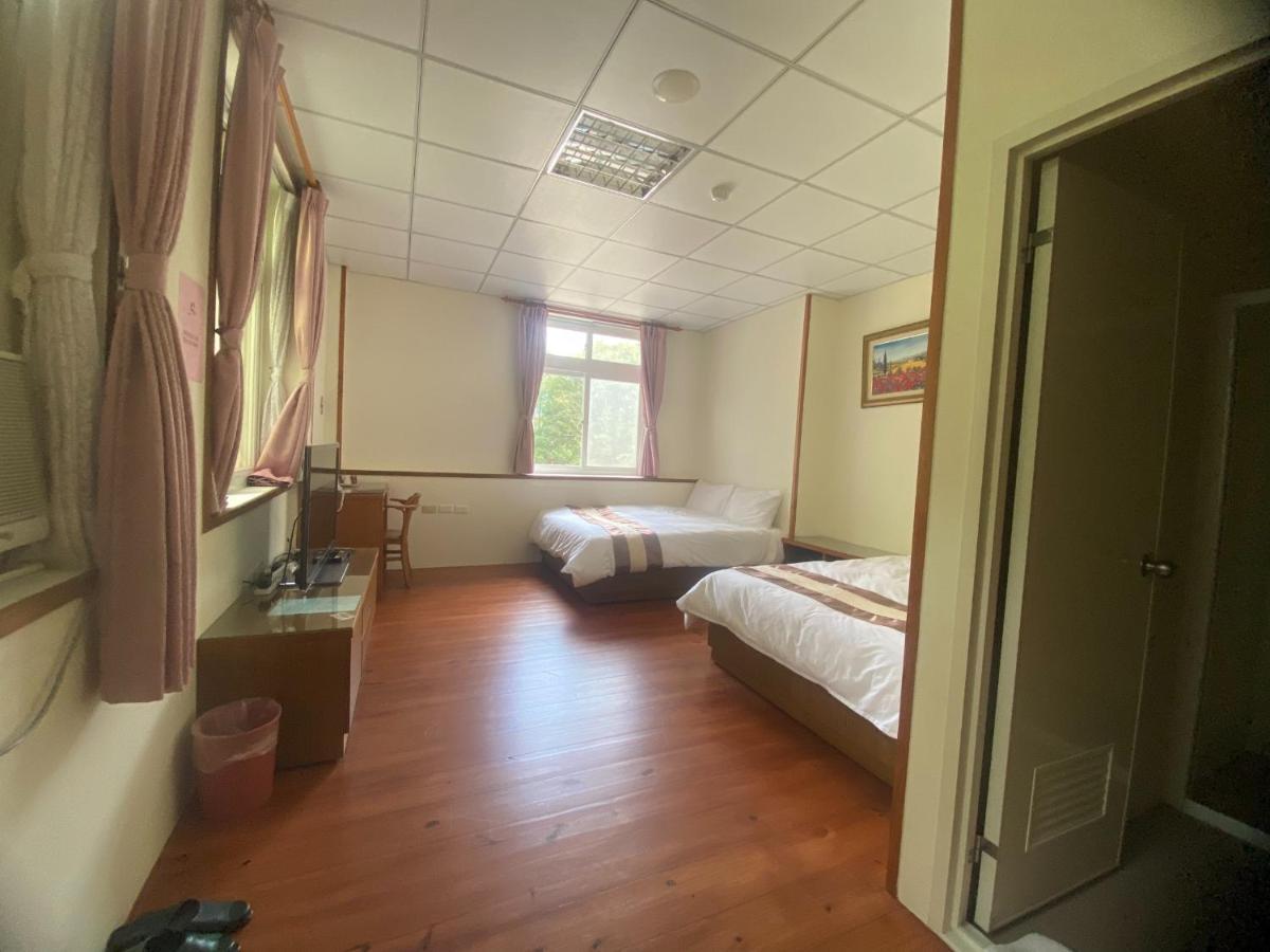Lu-Lin B&B Wufeng  Buitenkant foto